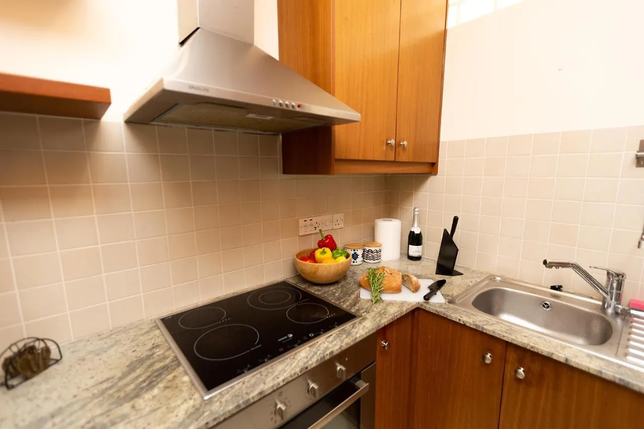 Promenade Seaview Heaven Apartment Larnaca